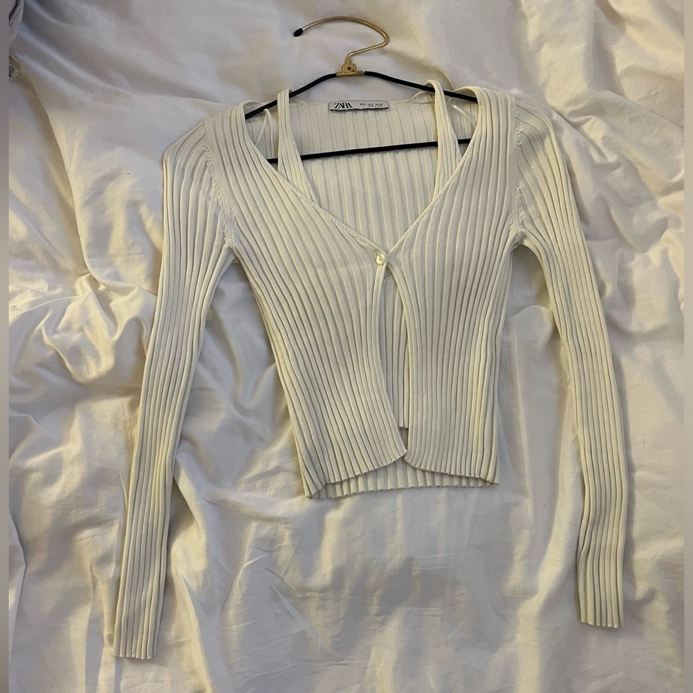 Zara Ribbed Knit Top! White - Picture 7 of 11